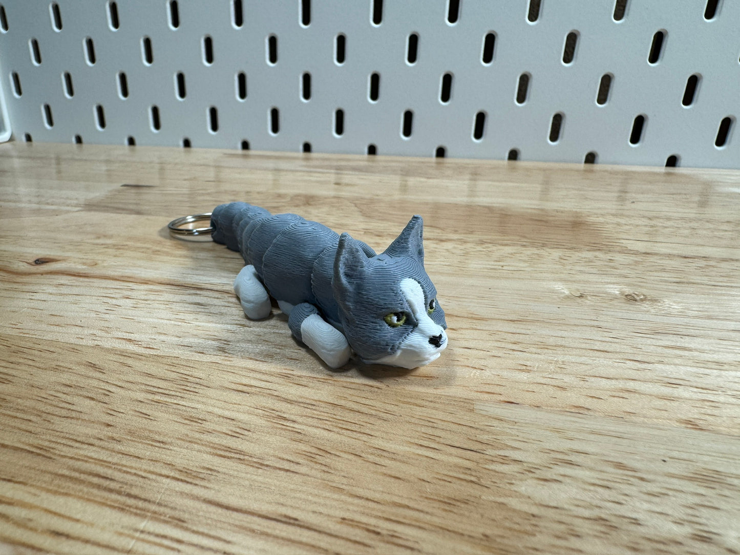 Grey & White Cat, Flexi Keychain