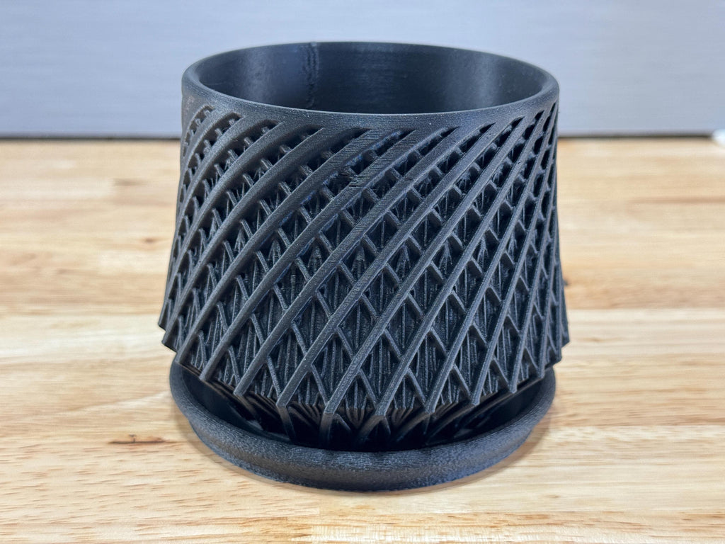 Planter, Crossing Hatch - Kairo profile