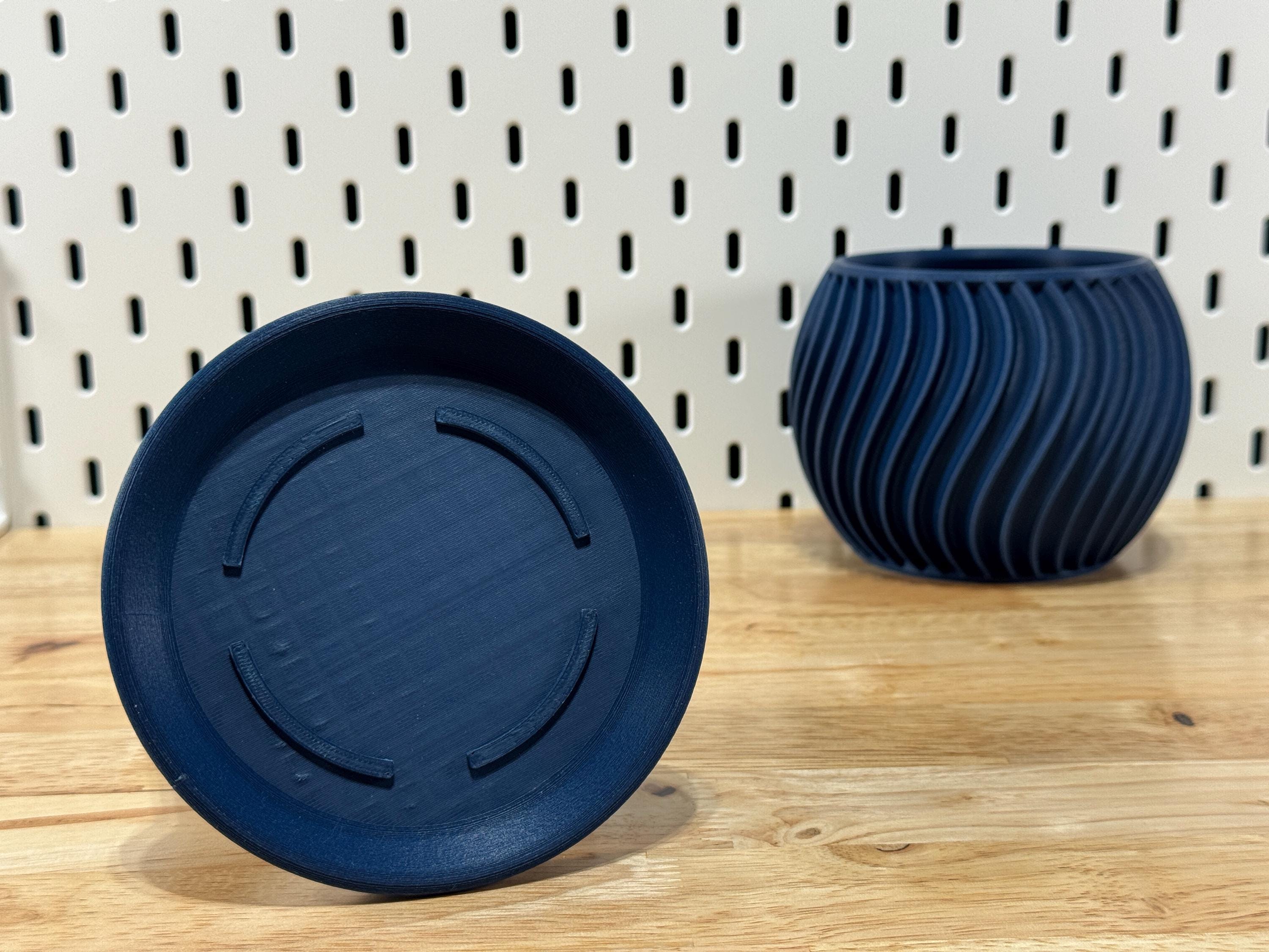 Planter, Subtle Spiral - Sonar profile